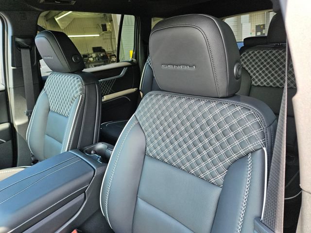 New 2026 GMC Acadia Denali w/ Super Cruise Package AWD/4WD image 22