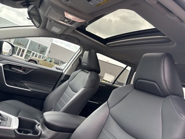 Certified 2023 Toyota RAV4 XLE Premium AWD/4WD image 19