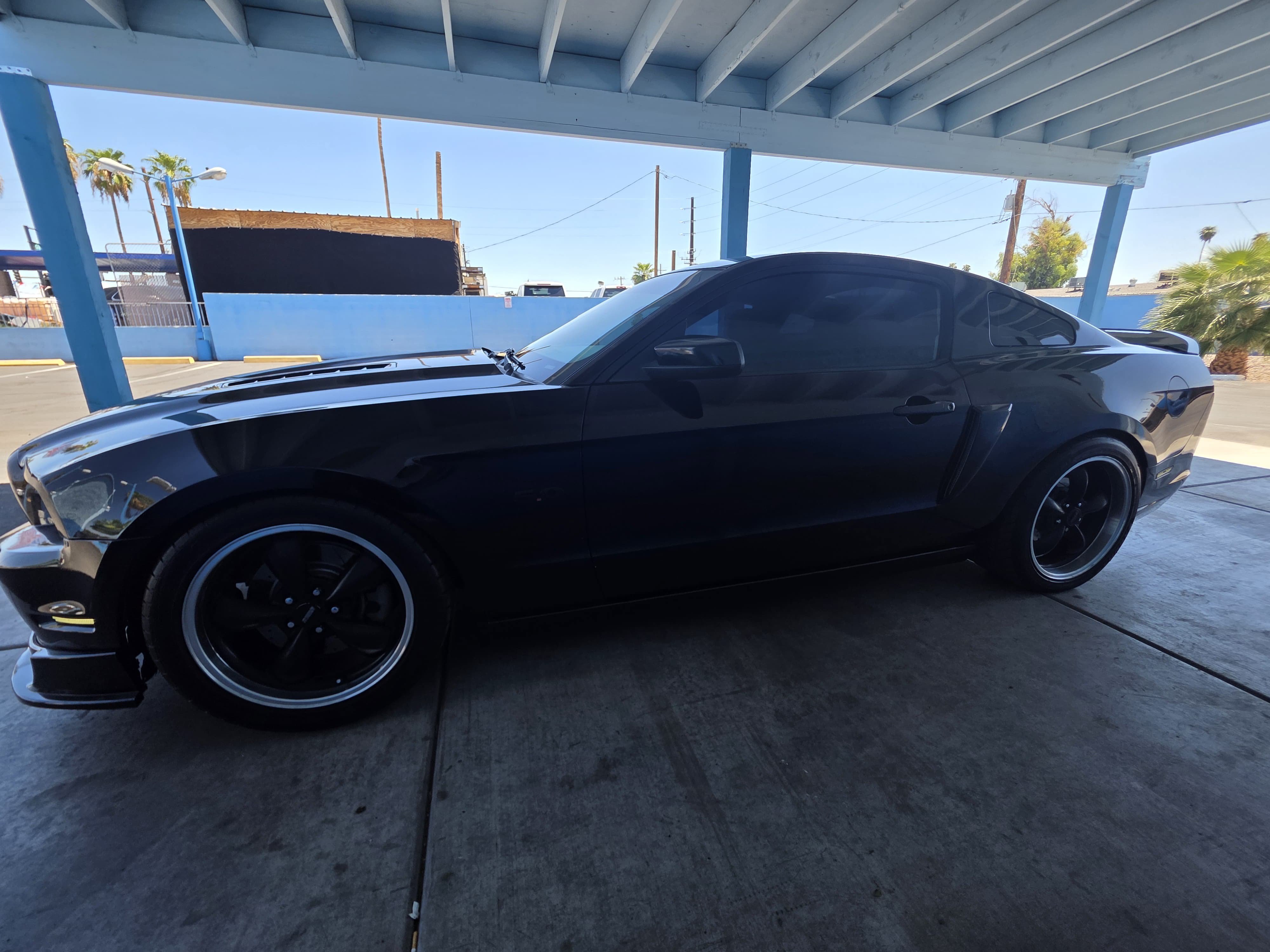 Used 2014 Ford Mustang GT RWD image 6