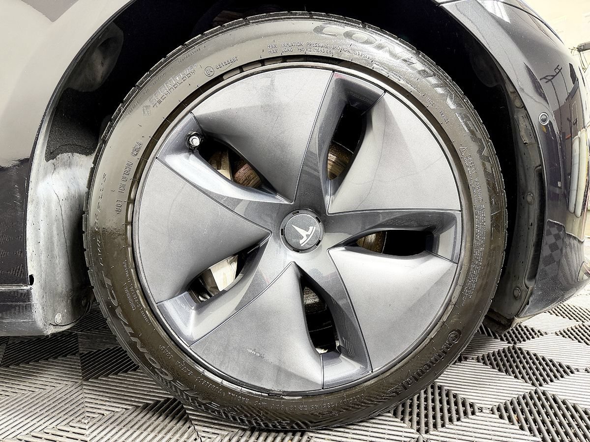 Used 2018 Tesla Model 3 Long Range AWD/4WD image 26