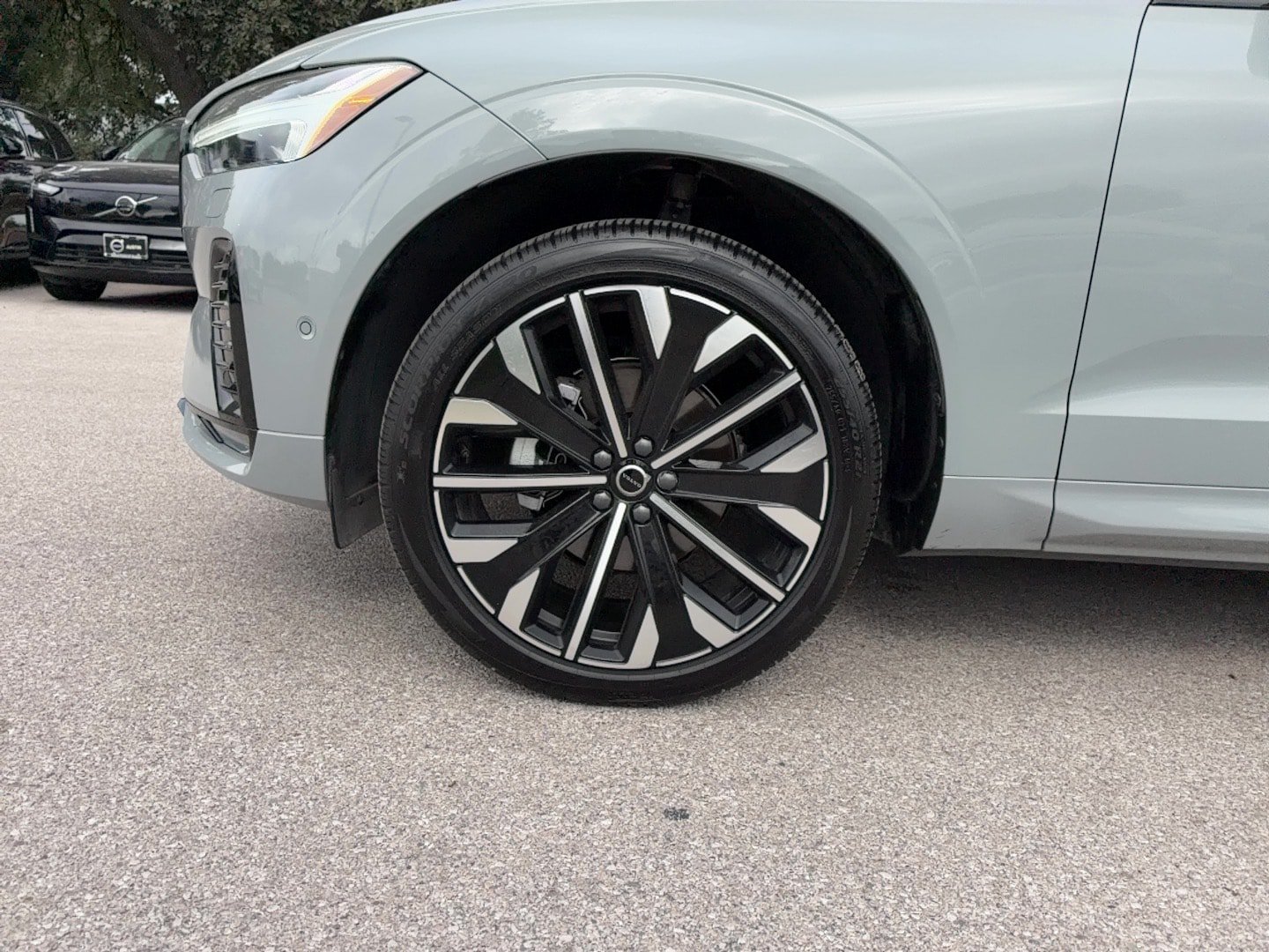 Certified 2026 Volvo XC60 B5 Ultra AWD/4WD image 10