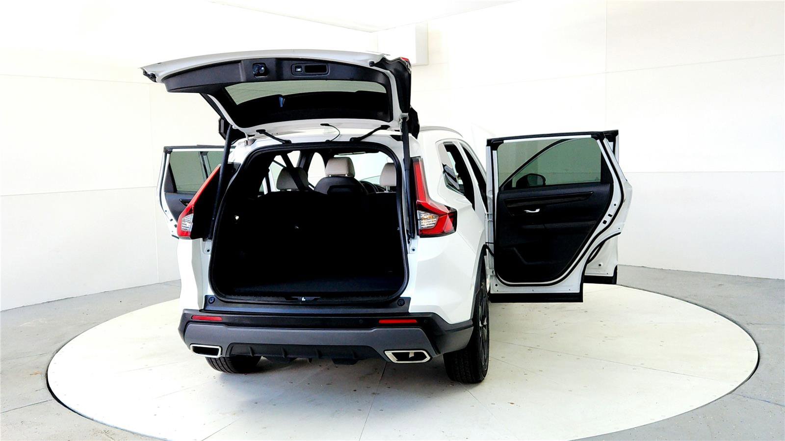 Used 2023 Honda CR-V Sport Touring image 11