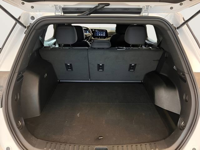 Used 2025 Chevrolet Equinox LT AWD/4WD image 8