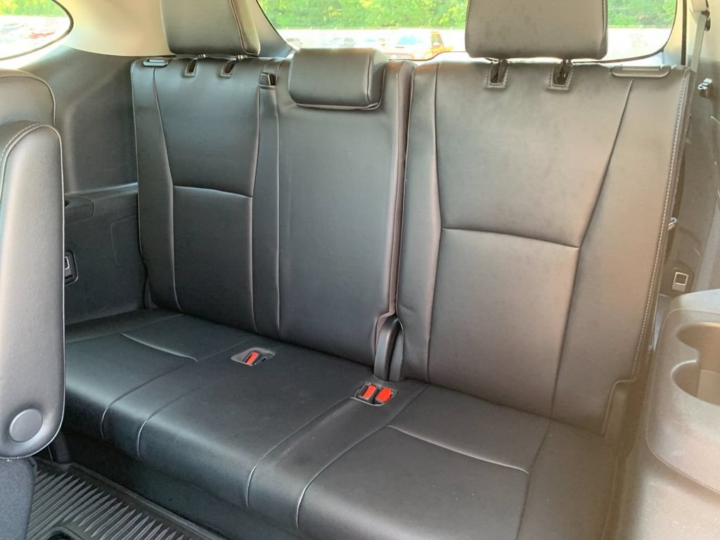 Used 2023 Toyota Highlander Platinum FWD image 18