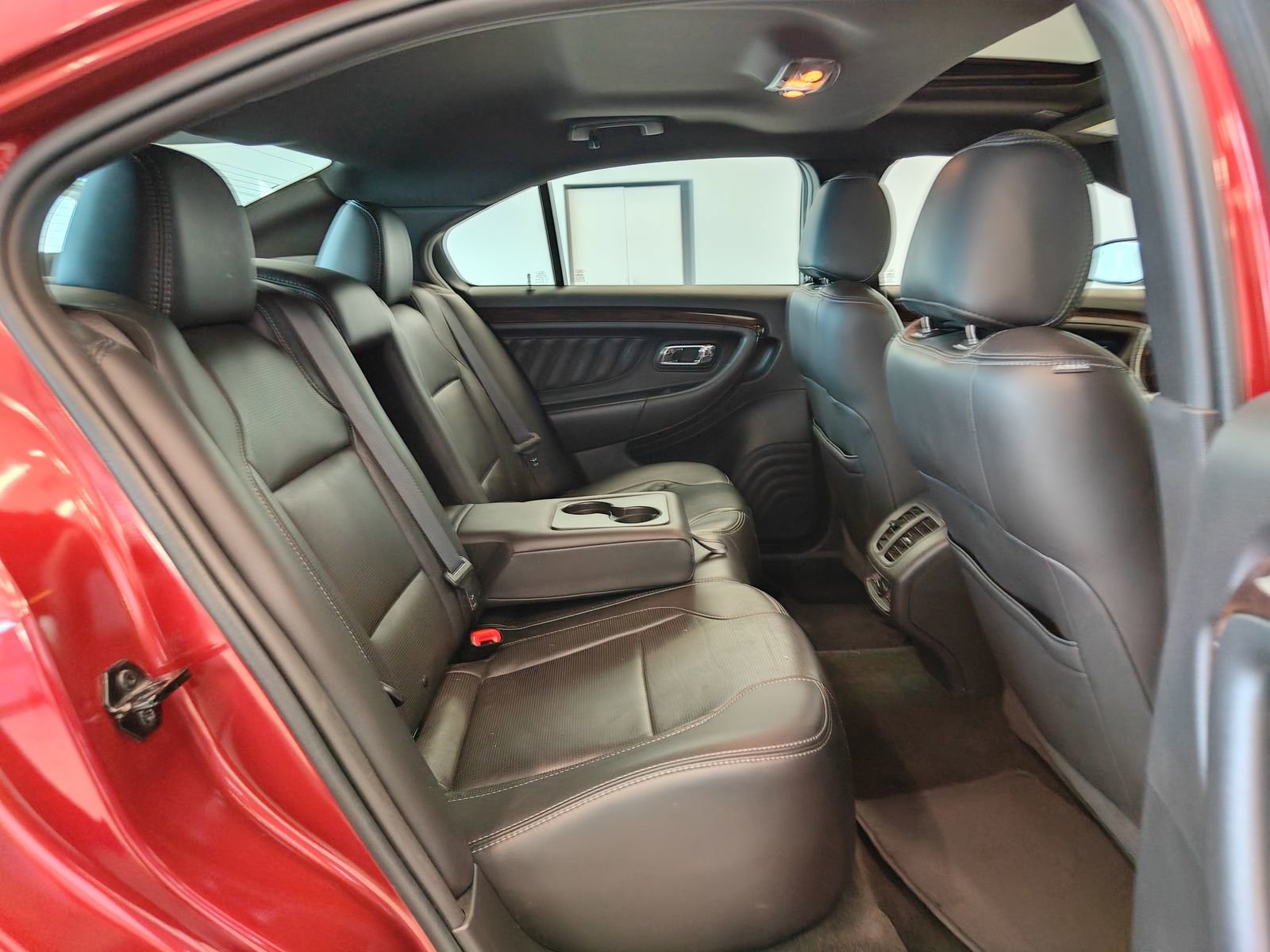 Used 2014 Ford Taurus Limited w/ Equipment Group 301A image 17