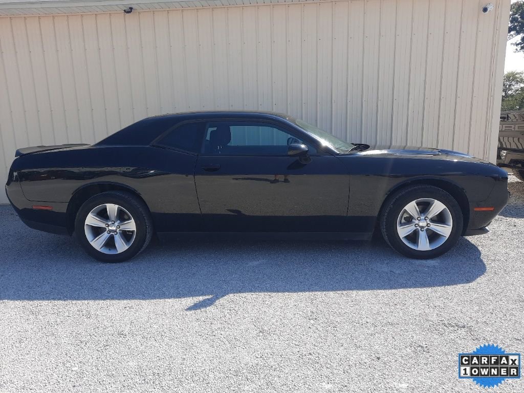 Used 2023 Dodge Challenger SXT image 7