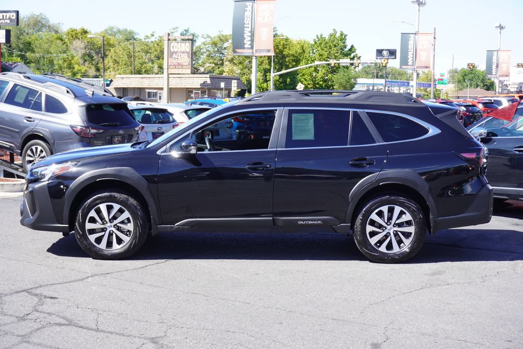 Used 2025 Subaru Outback Premium w/ Popular Package #1A AWD/4WD image 17