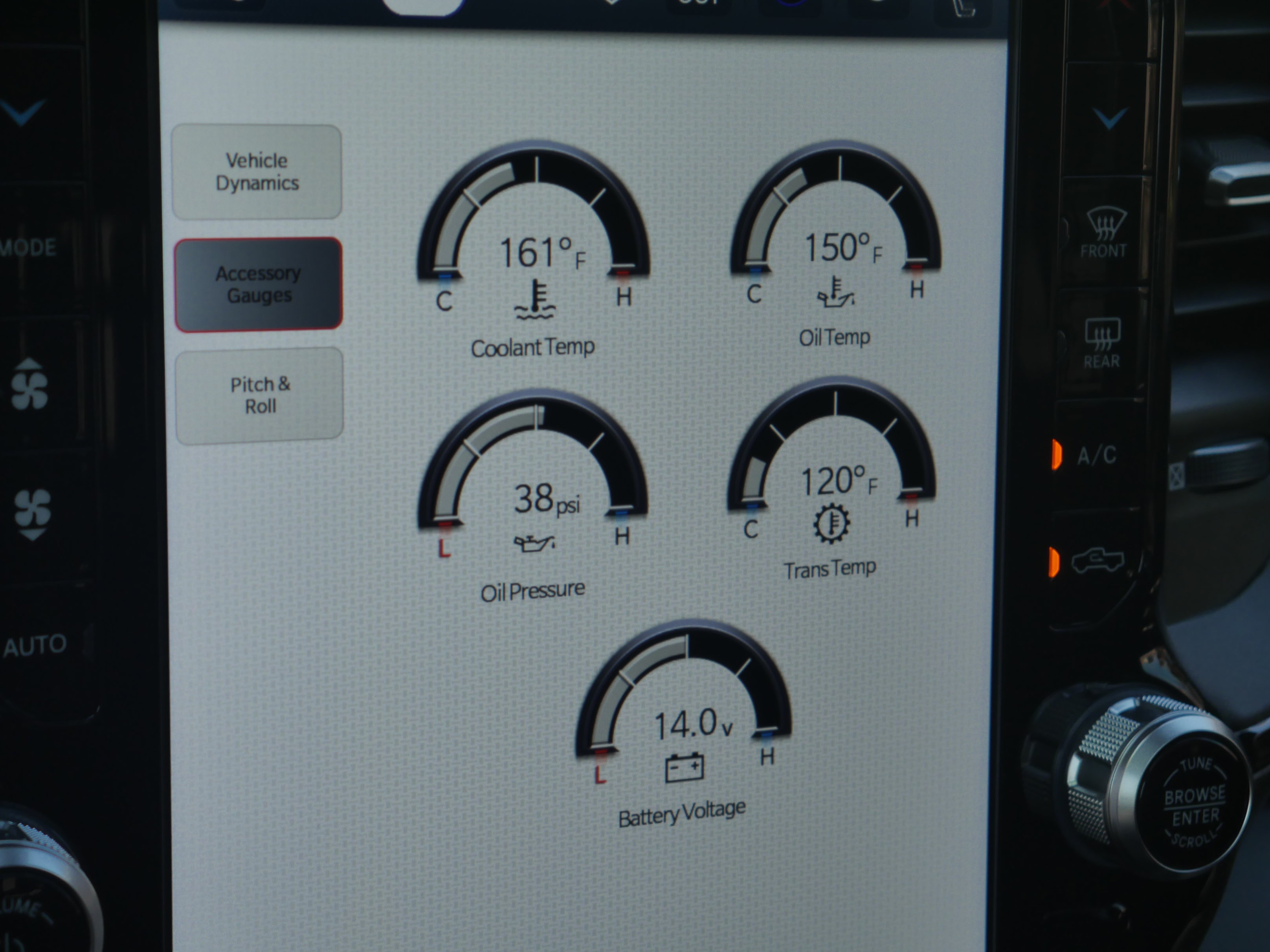 Used 2022 RAM 3500 Limited AWD/4WD image 16