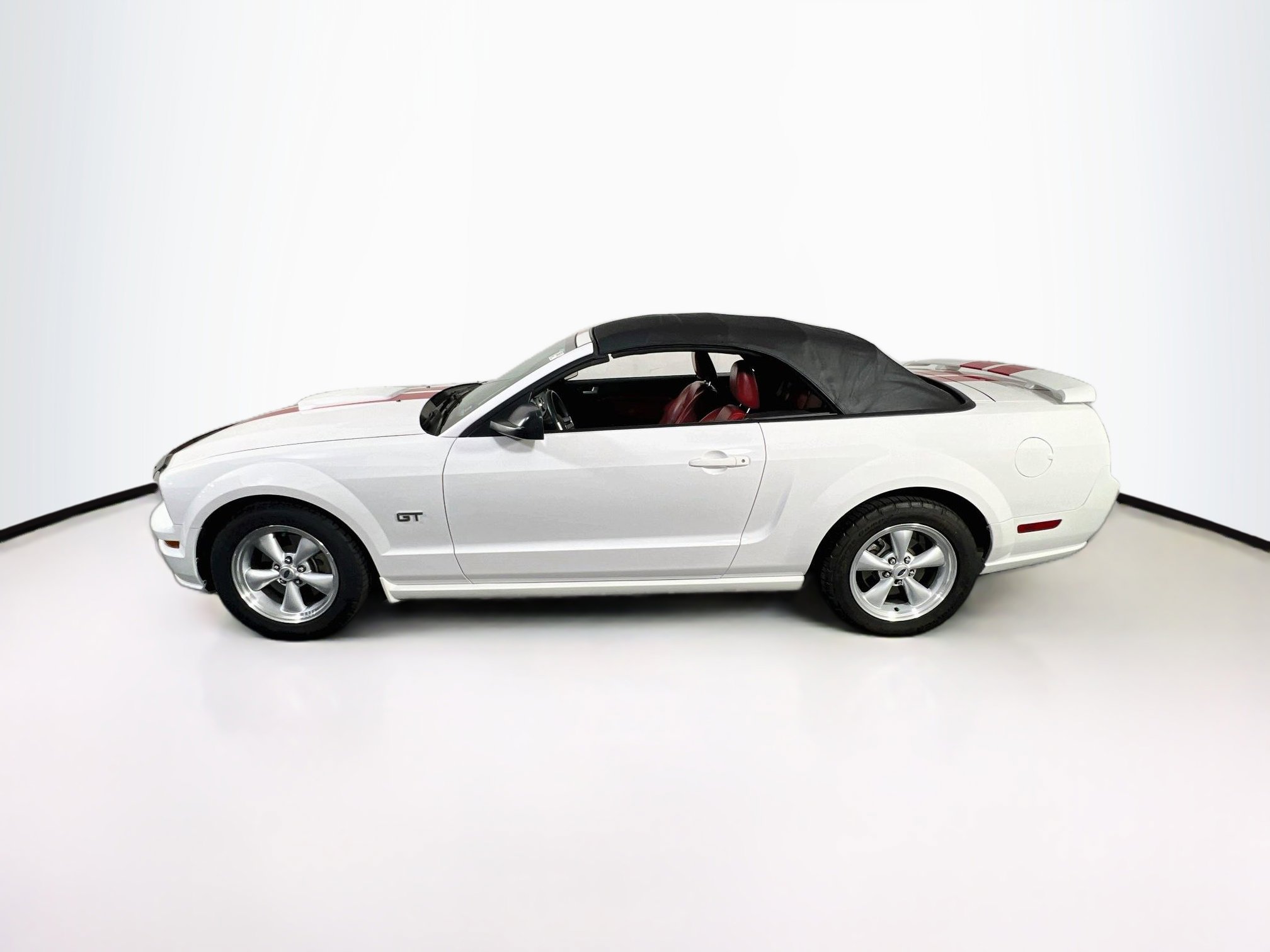 Used 2007 Ford Mustang GT RWD image 8