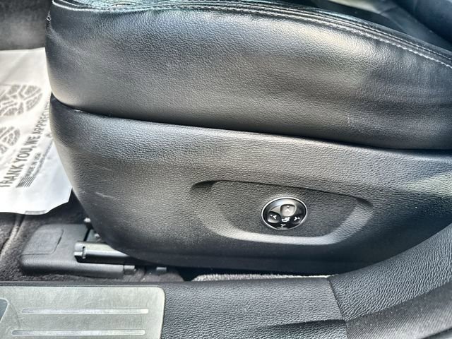 Used 2016 Kia K900 Luxury image 20