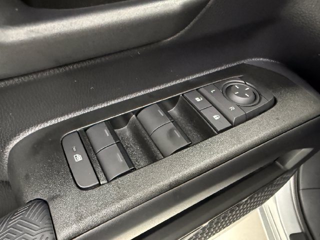 New 2026 Toyota 4Runner SR5 AWD/4WD image 28
