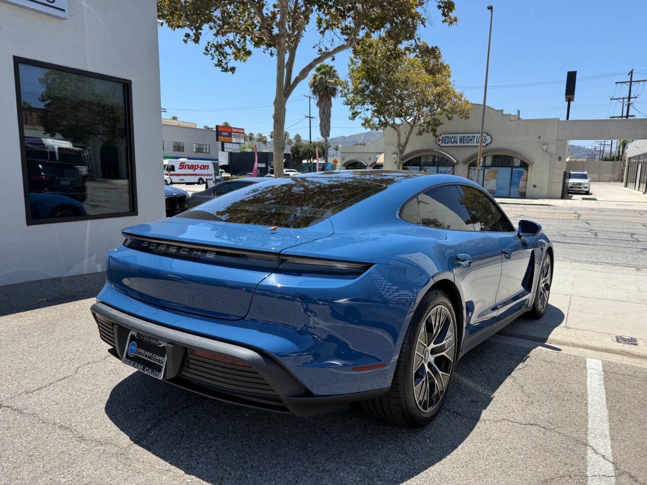 Used 2022 Porsche Taycan RWD image 10