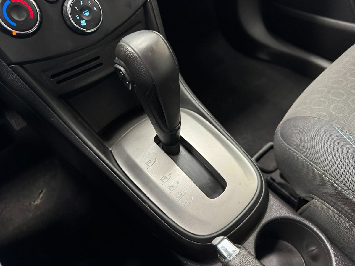 Used 2015 Chevrolet Trax LS FWD image 31