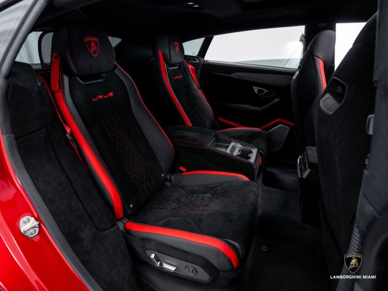 Used 2023 Lamborghini Urus Performante AWD/4WD image 55