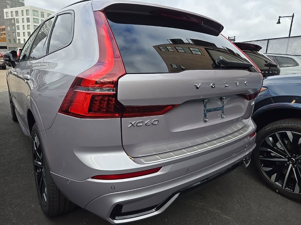 New 2026 Volvo XC60 B5 Plus w/ Protection Package Premier image 6