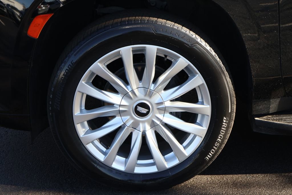 Used 2024 Cadillac Escalade ESV Luxury image 11