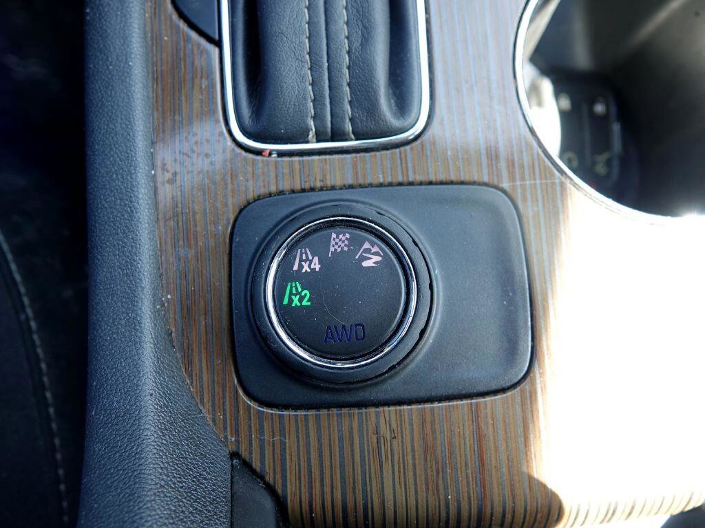 Used 2019 GMC Acadia SLE image 32