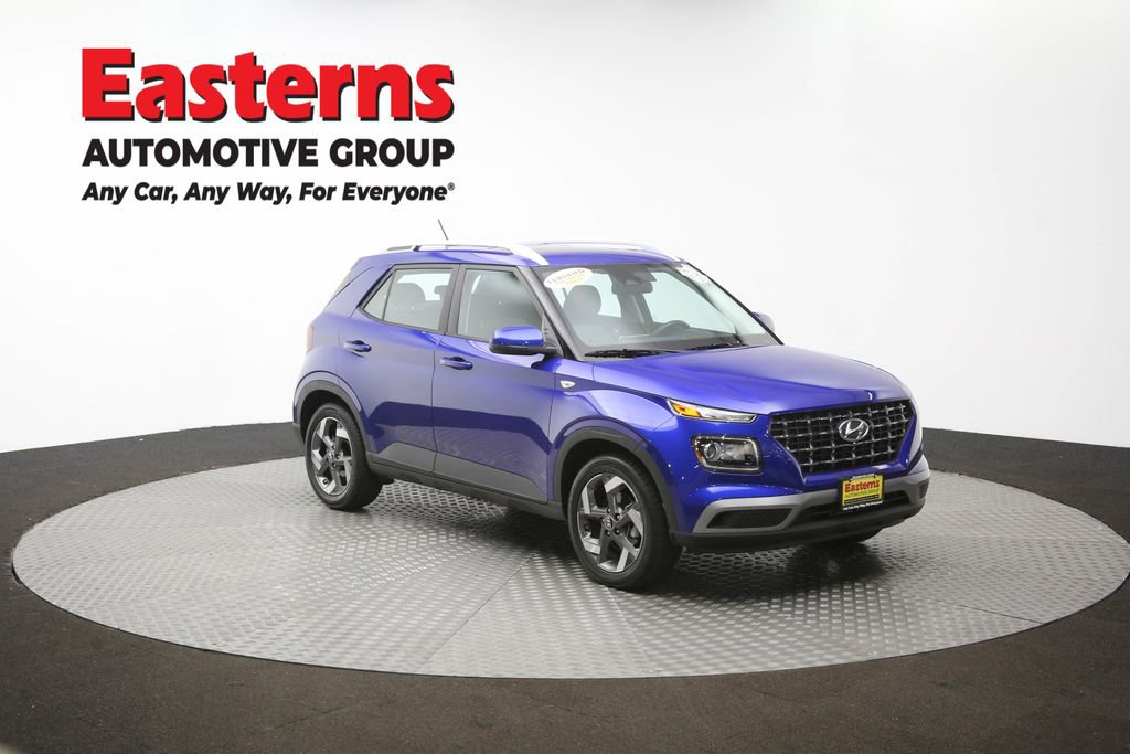 Used 2025 Hyundai Venue SEL image 50