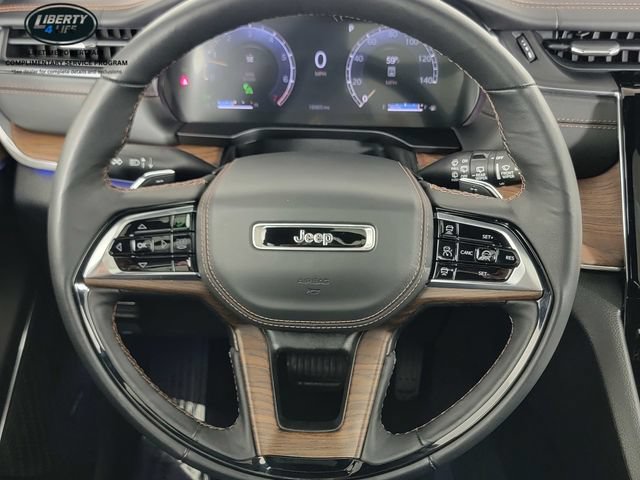 Used 2024 Jeep Grand Cherokee Summit w/ Adv Protech Group IV AWD/4WD image 31