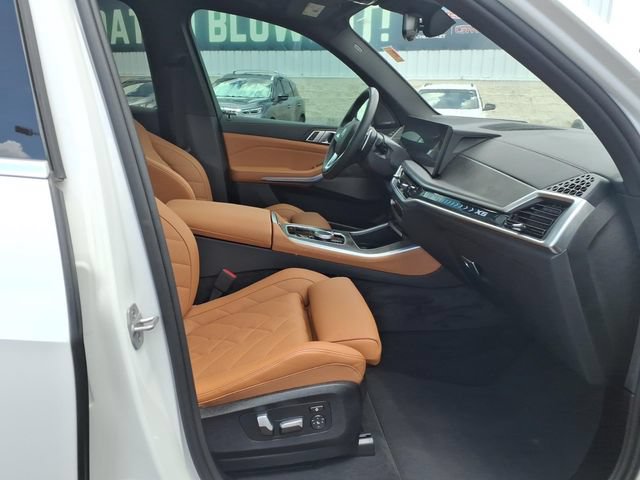 Used 2025 BMW X5 sDrive40i w/ Premium Package RWD image 18