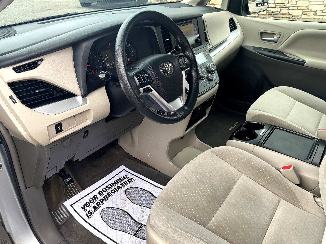 Used 2017 Toyota Sienna LE image 16