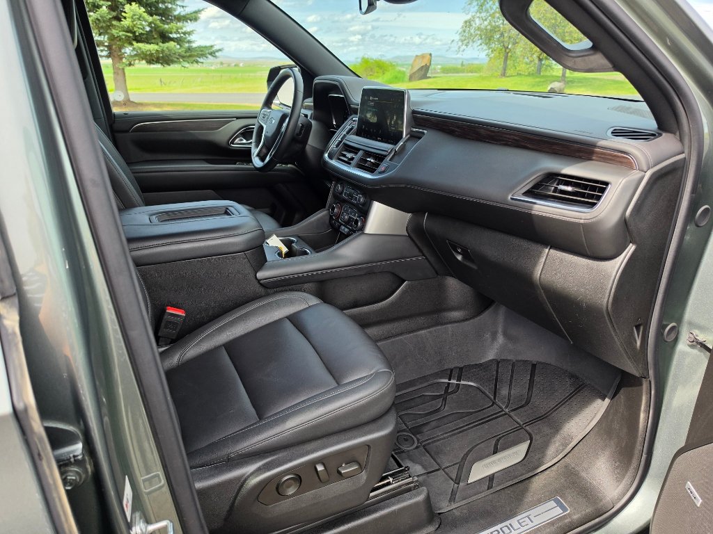 Used 2024 Chevrolet Tahoe Z71 AWD/4WD image 29
