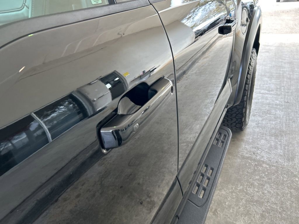 Used 2025 Ford F150 Raptor image 17
