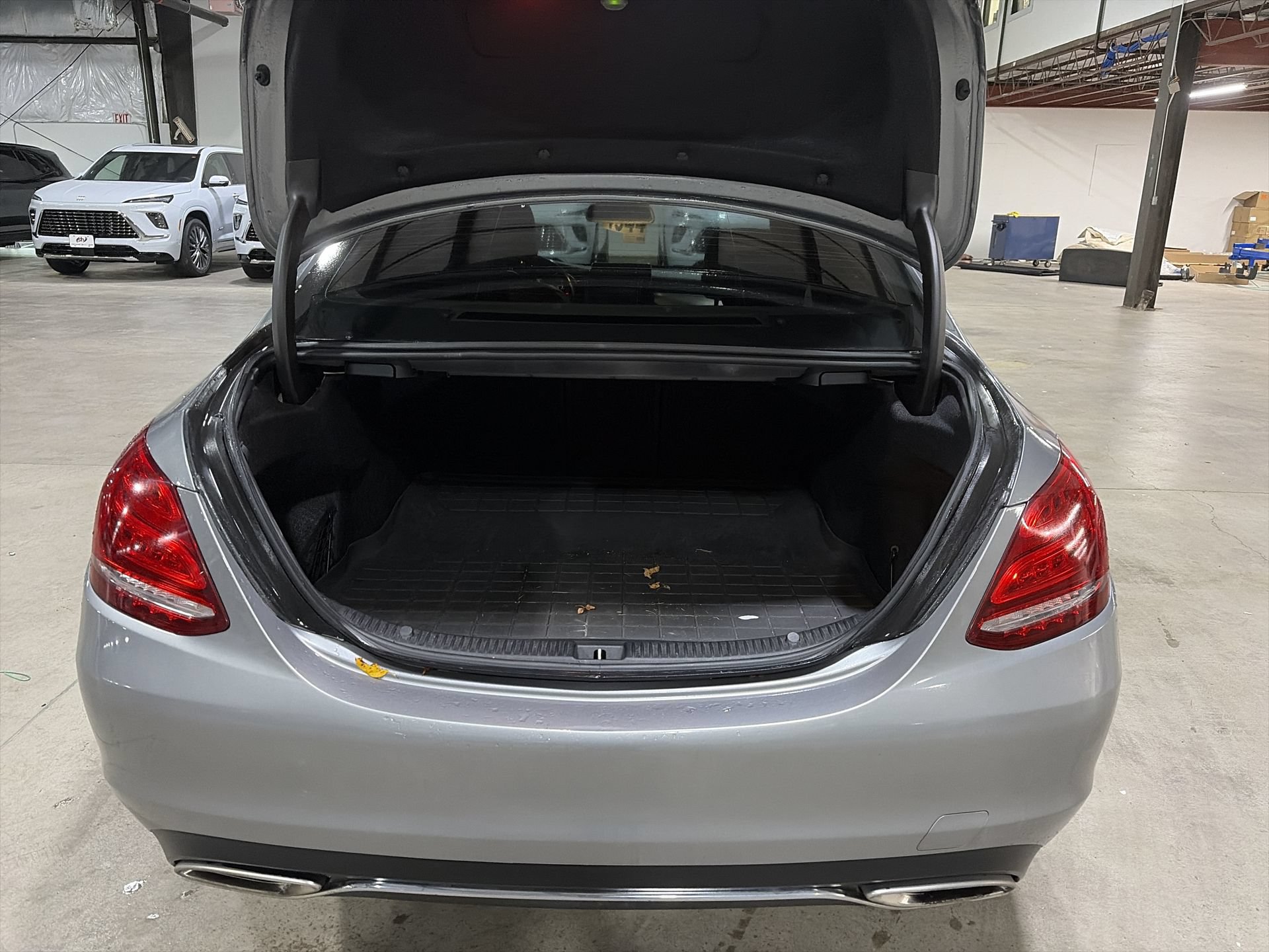 Used 2016 Mercedes-Benz C 300 4MATIC Sedan image 28