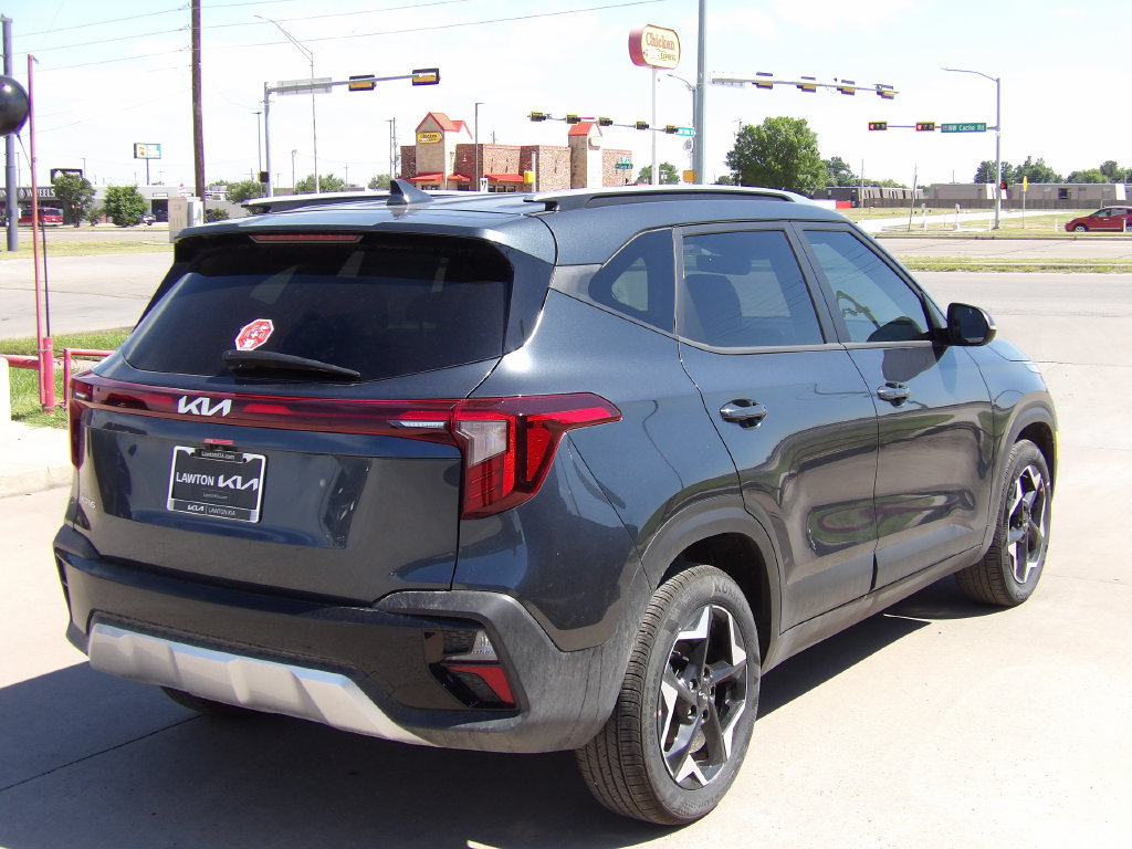 New 2026 Kia Seltos S FWD image 6