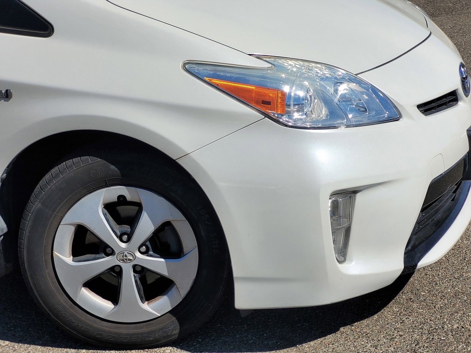 Used 2015 Toyota Prius Two image 16