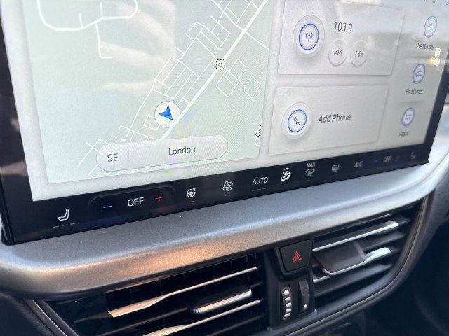 Used 2024 Ford Escape SE image 16