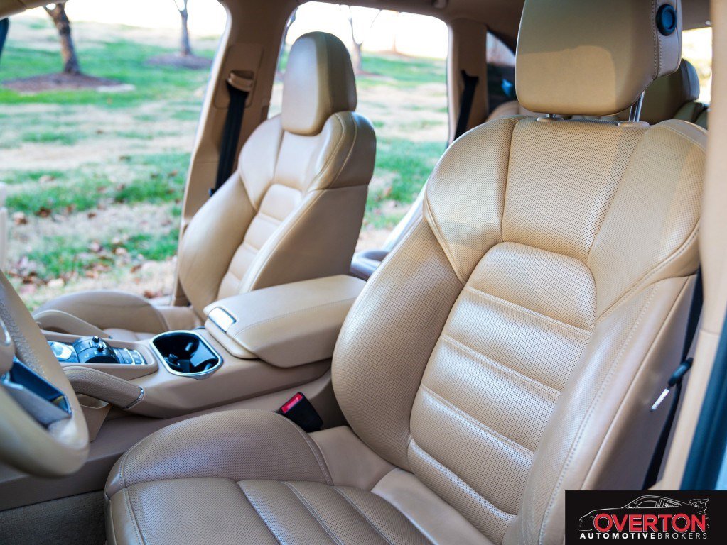 Used 2015 Porsche Cayenne S image 11