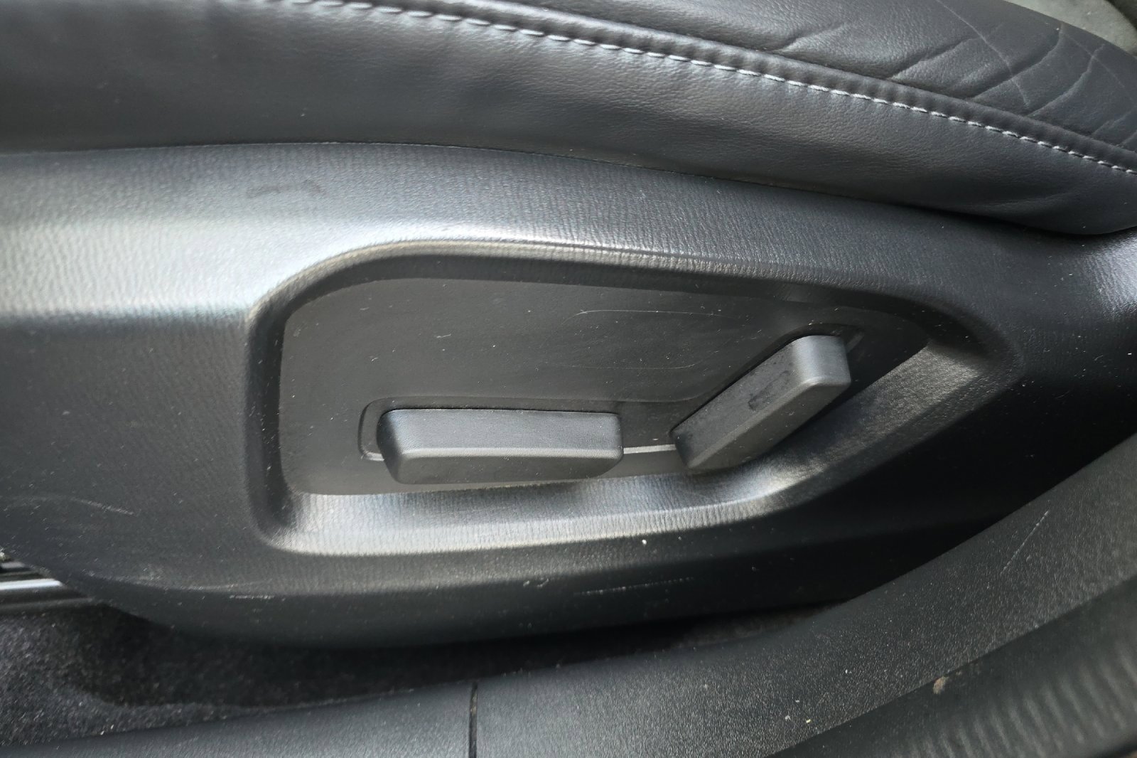 Used 2019 MAZDA CX-5 Touring image 15