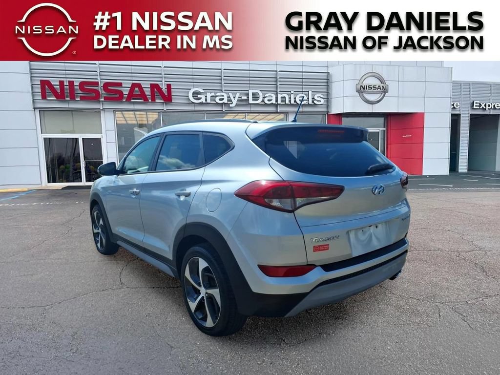 Used 2017 Hyundai Tucson Sport FWD image 5