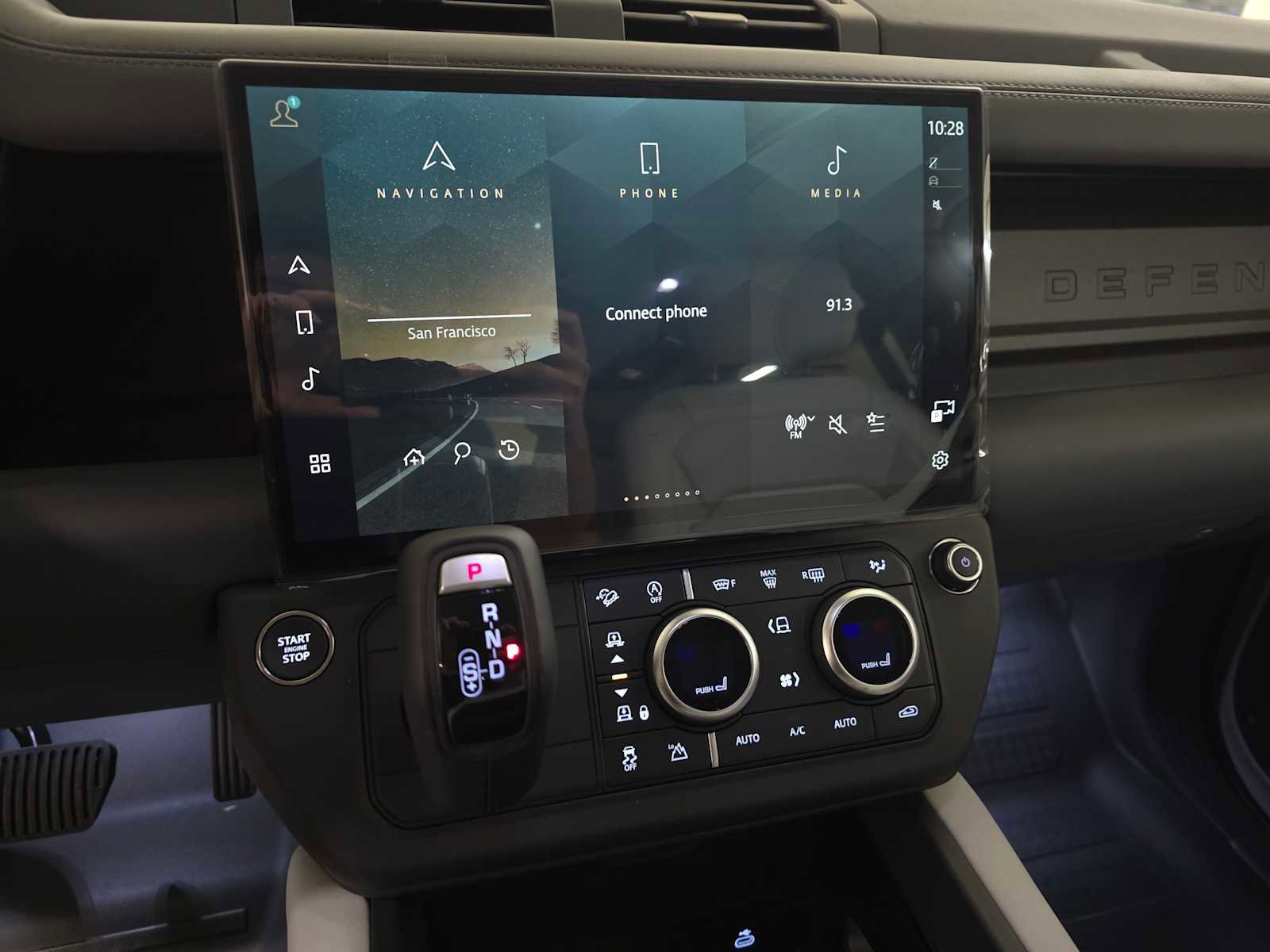 New 2026 Land Rover Defender 110 X-Dynamic SE AWD/4WD image 28