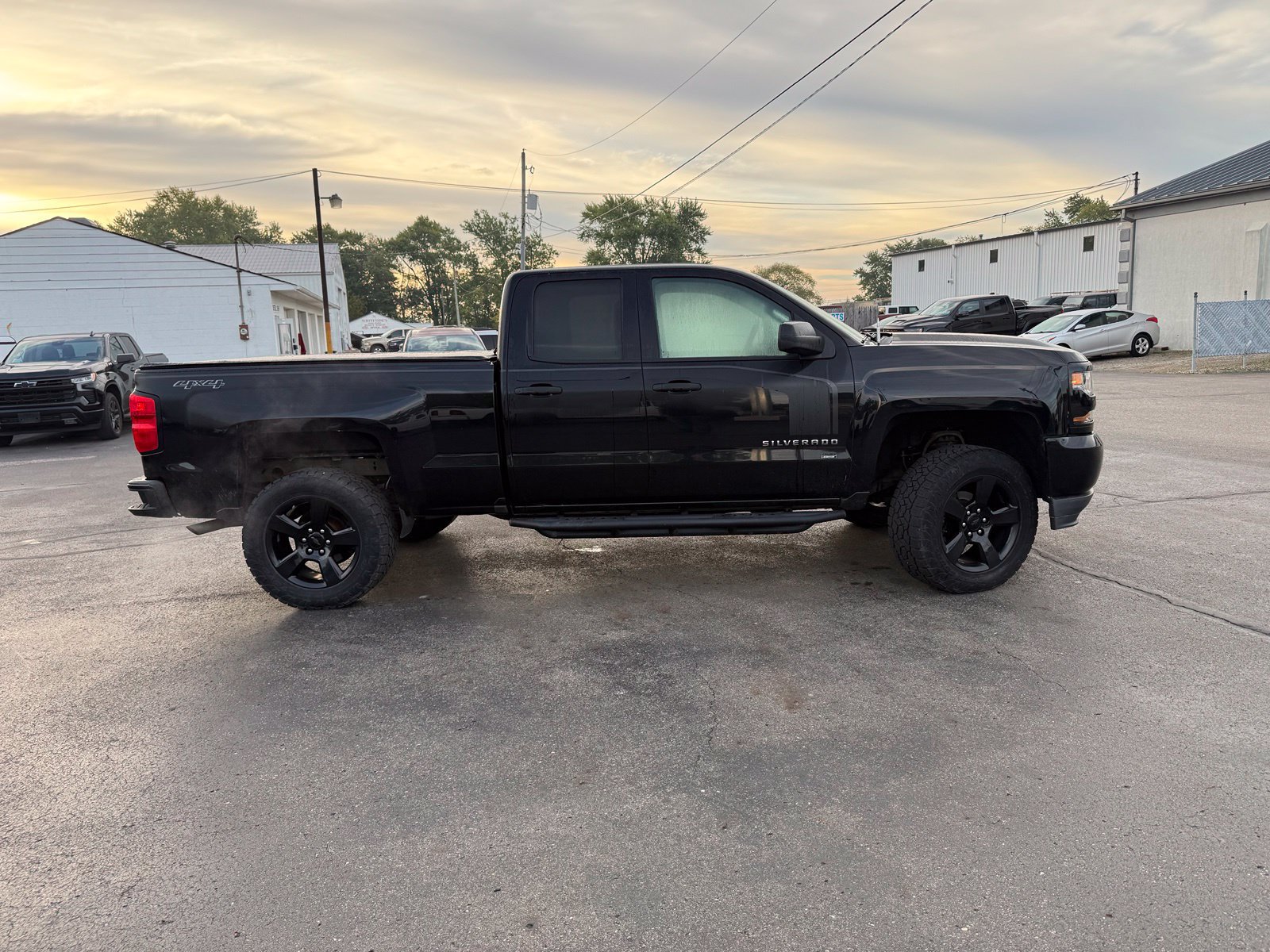 Used 2017 Chevrolet Silverado 1500 Custom w/ Rally 1 Edition AWD/4WD image 4