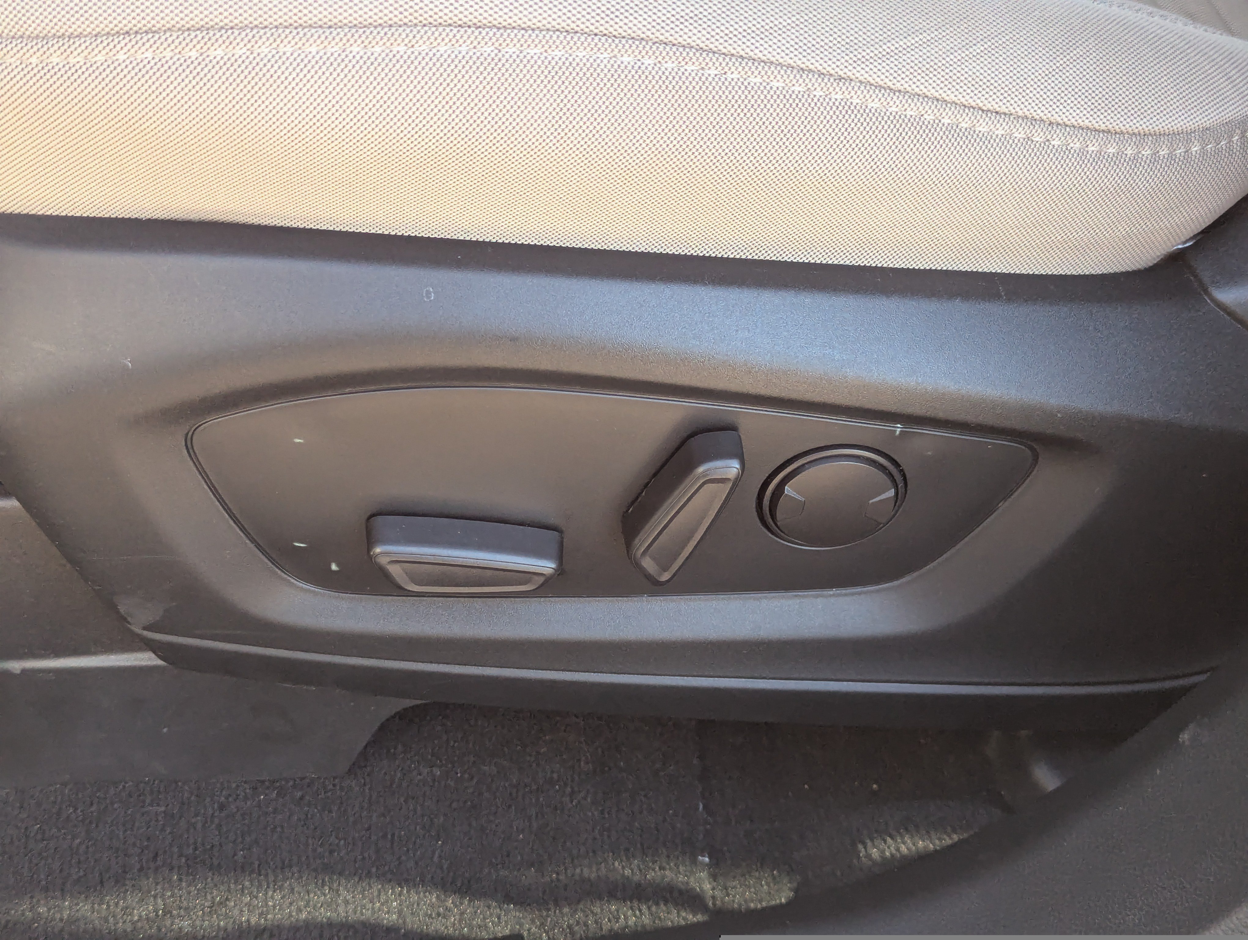 Used 2020 Ford Explorer XLT RWD image 20