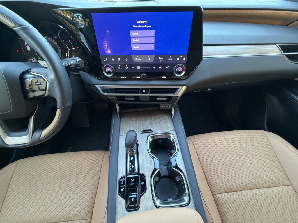 Used 2024 Lexus RX 350h w/ Accessory Package (Z1) AWD/4WD image 24