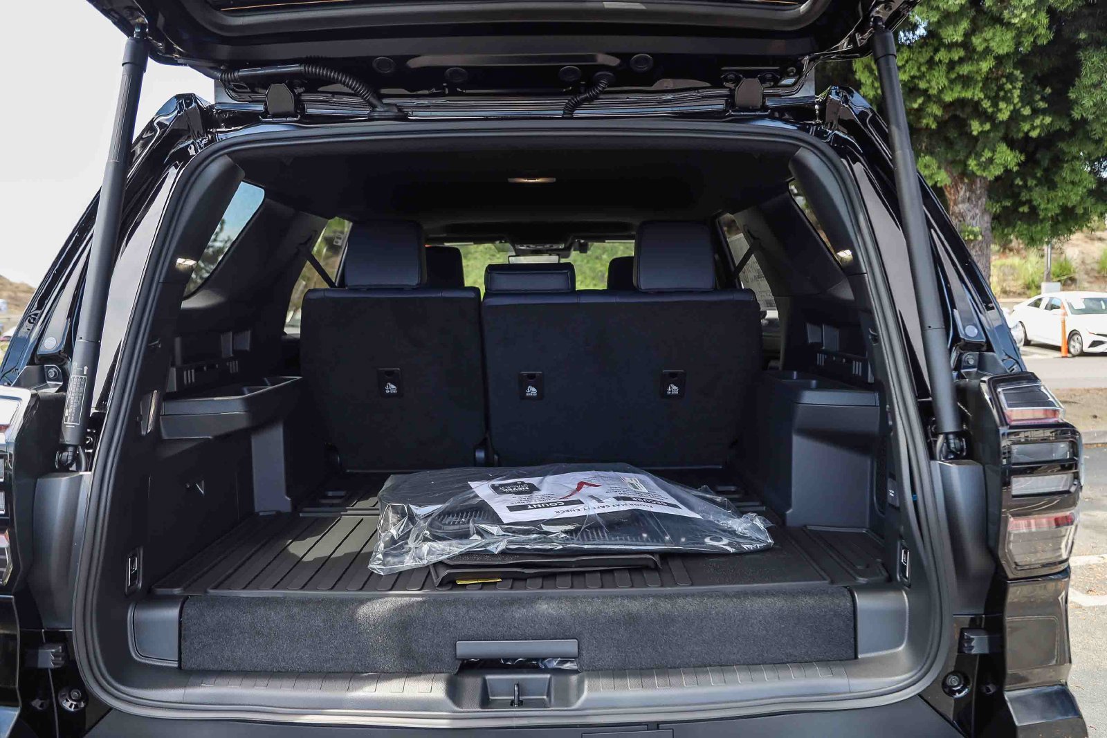 New 2026 Toyota 4Runner Platinum AWD/4WD image 25