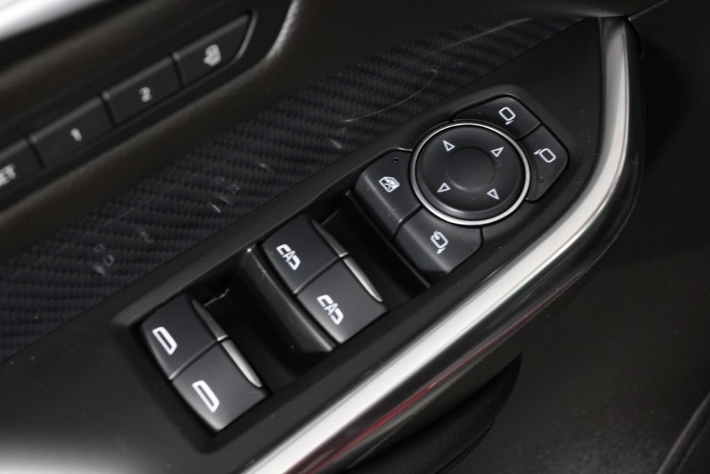 Used 2025 Cadillac XT4 Sport FWD image 23