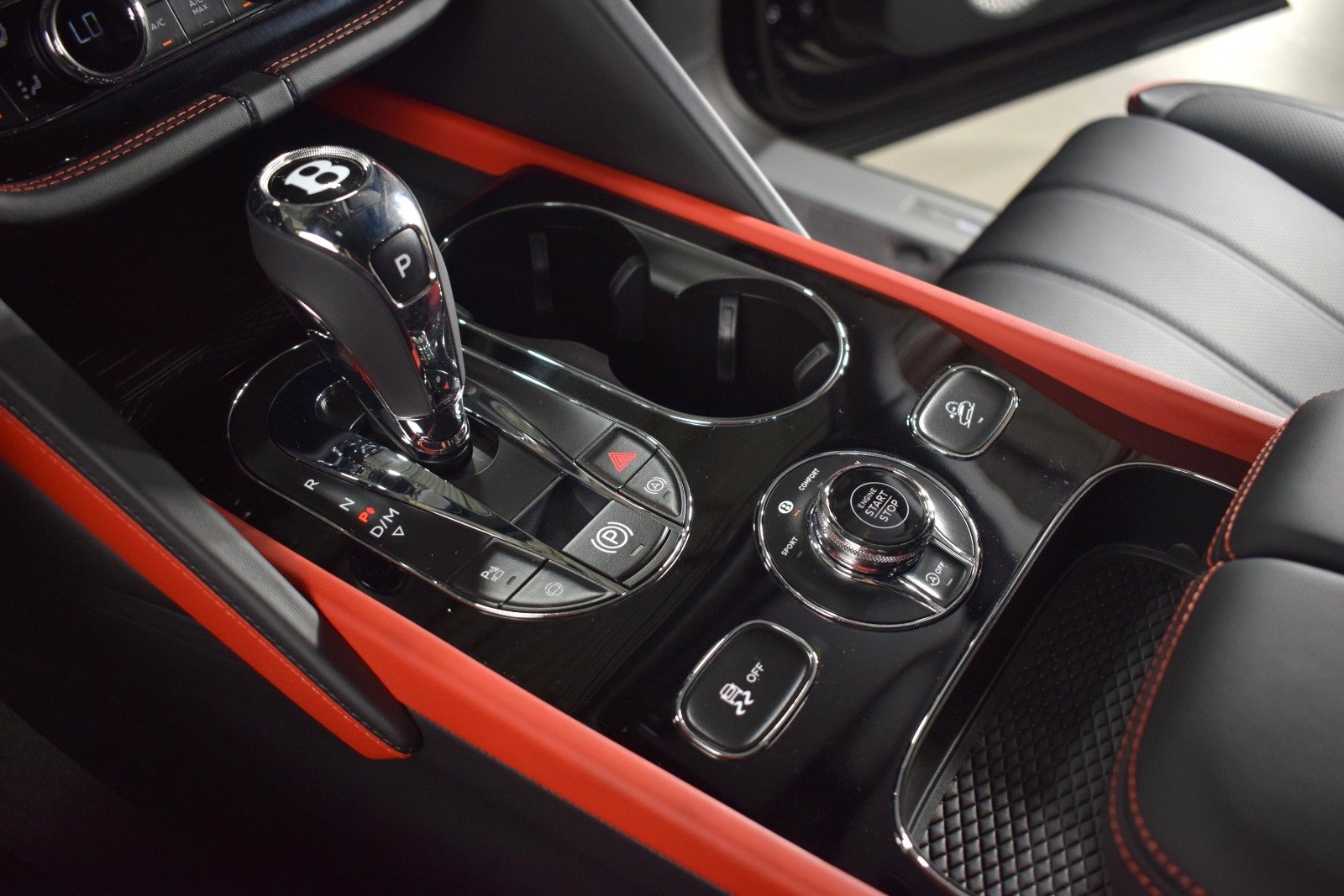 New 2025 Bentley Bentayga image 35