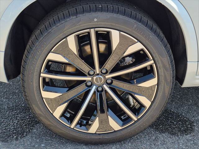 New 2026 Volvo XC90 T8 Ultra w/ Protection Package Premier AWD/4WD image 6