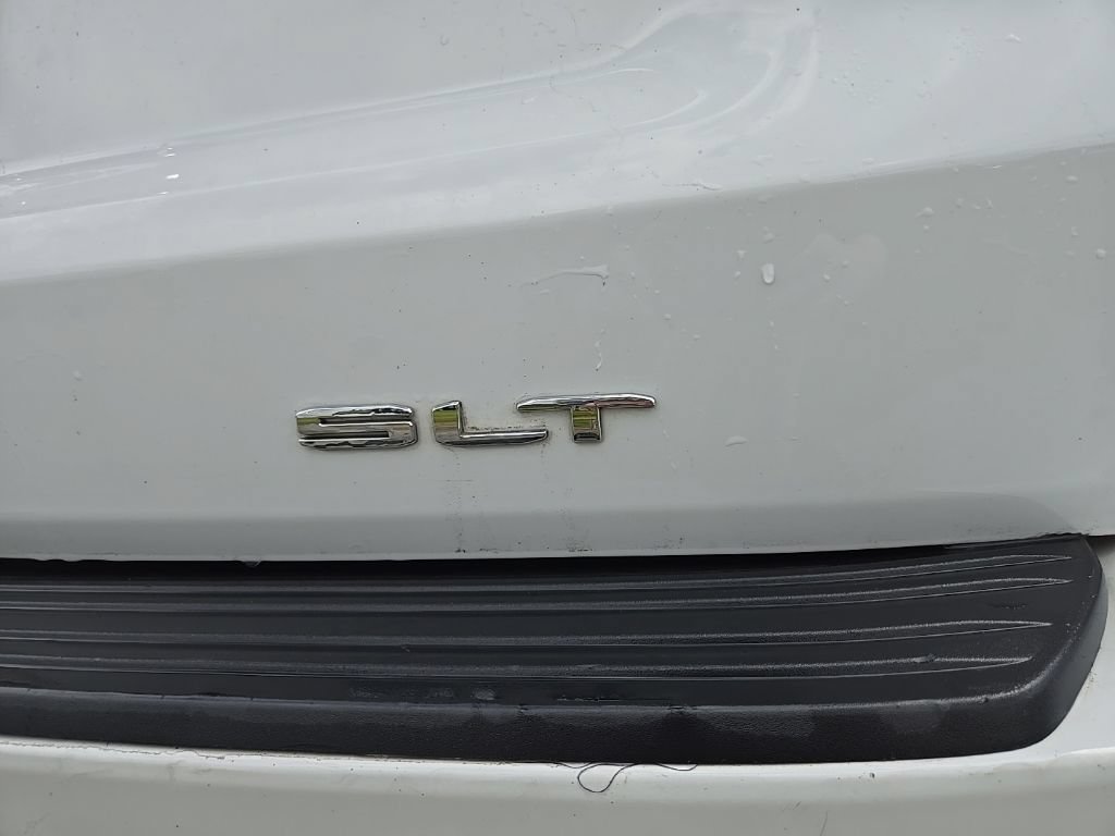 Used 2023 GMC Yukon XL SLT AWD/4WD image 4