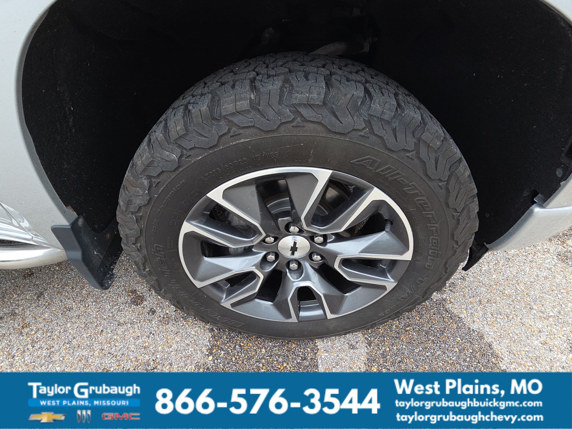 Used 2022 Chevrolet Silverado 1500 RST w/ Convenience Package II AWD/4WD image 12