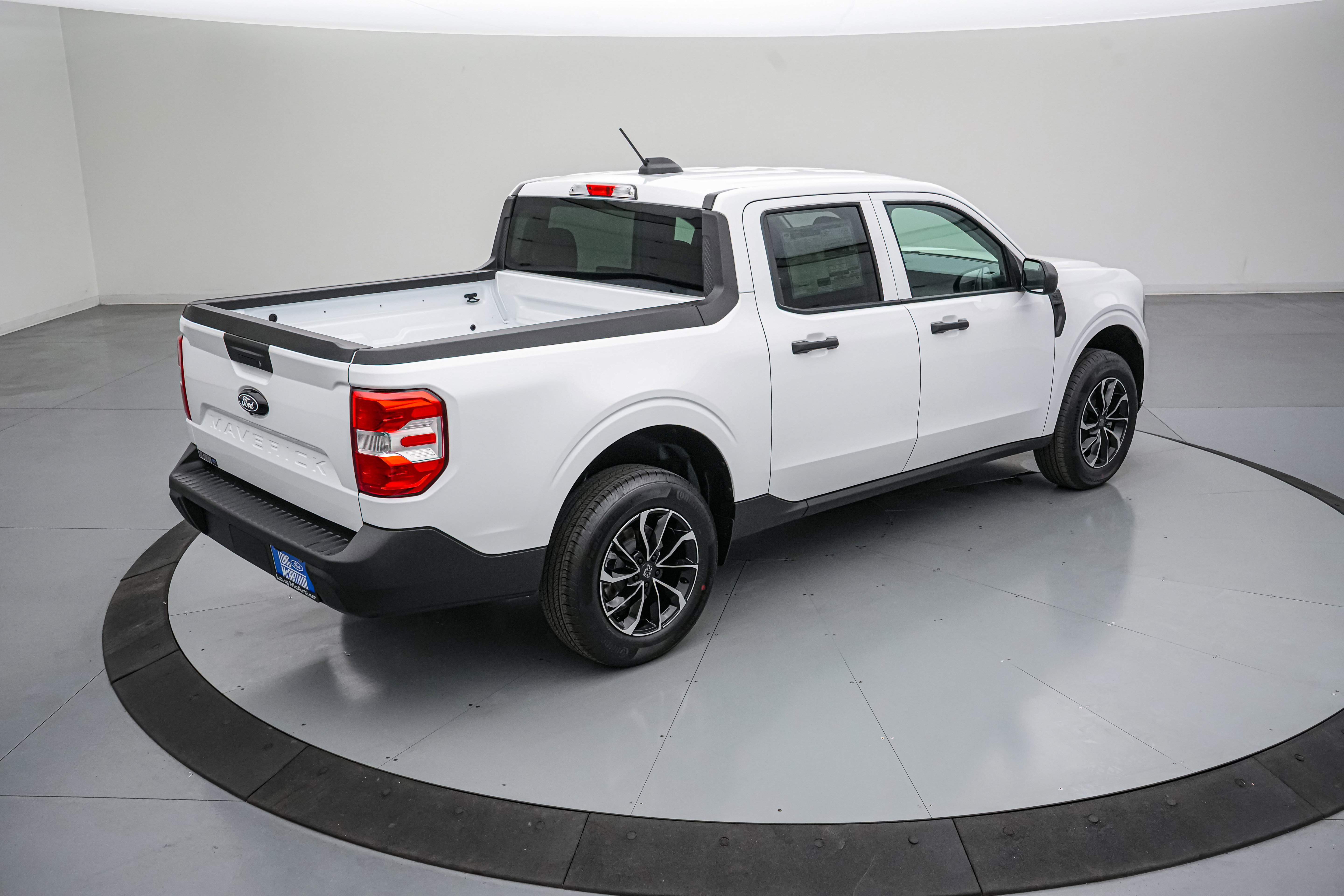 New 2026 Ford Maverick XL FWD image 5