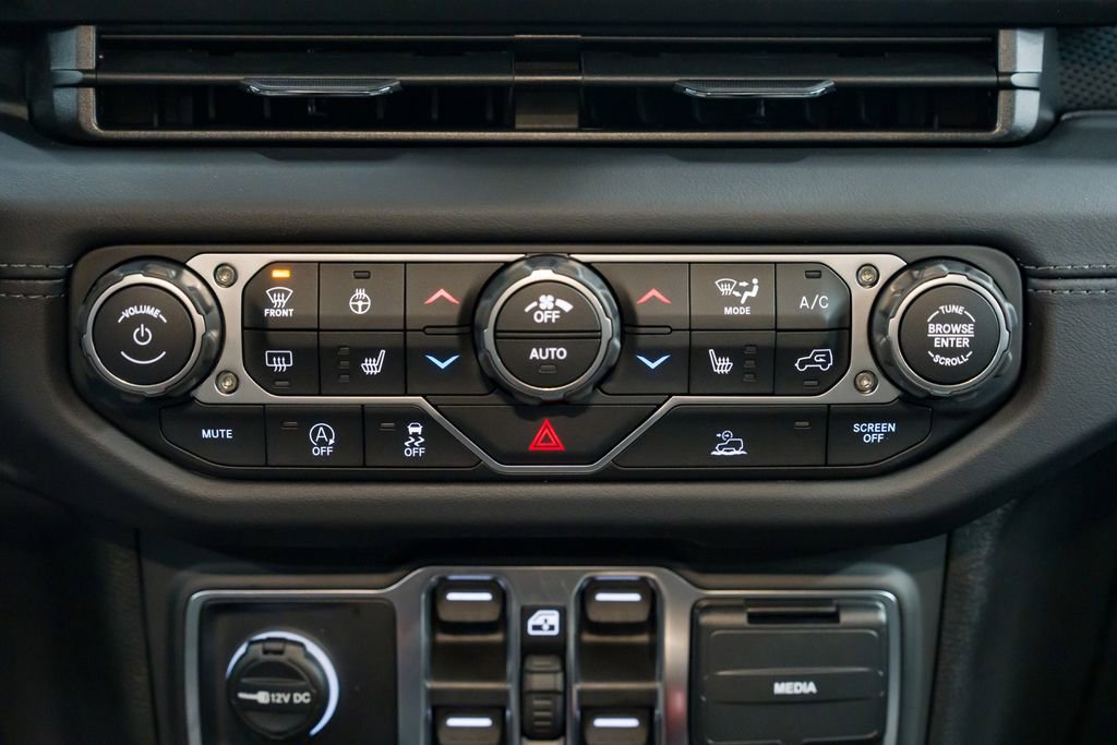 New 2026 Jeep Wrangler Unlimited Rubicon AWD/4WD image 12