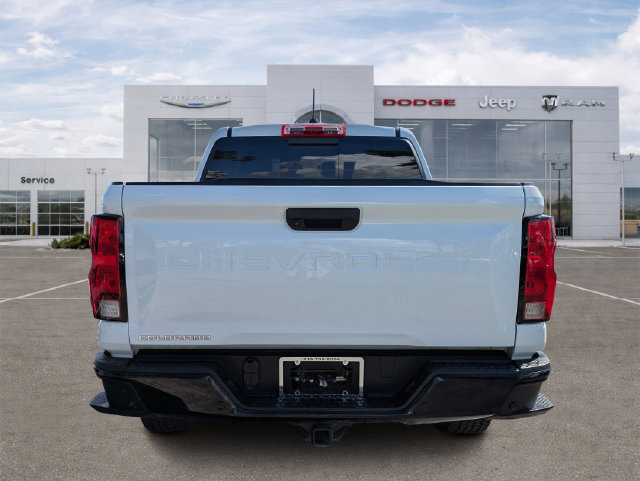 Used 2025 Chevrolet Colorado W/T w/ Advanced Trailering Package RWD image 4