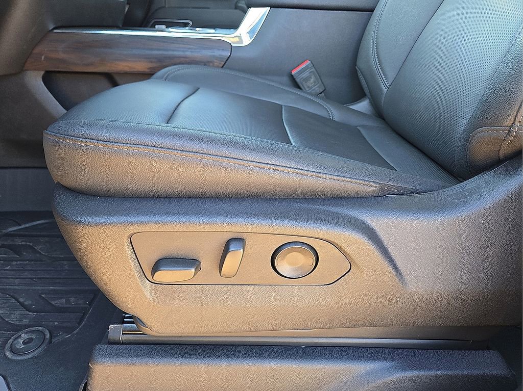 Used 2025 GMC Sierra 2500 SLT w/ SLT Premium Package image 27