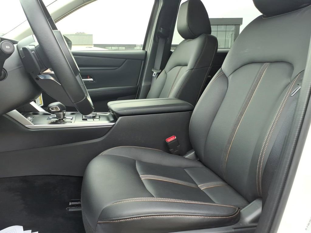 Certified 2025 MAZDA CX-90 3.3 Turbo w/ Select Package image 13