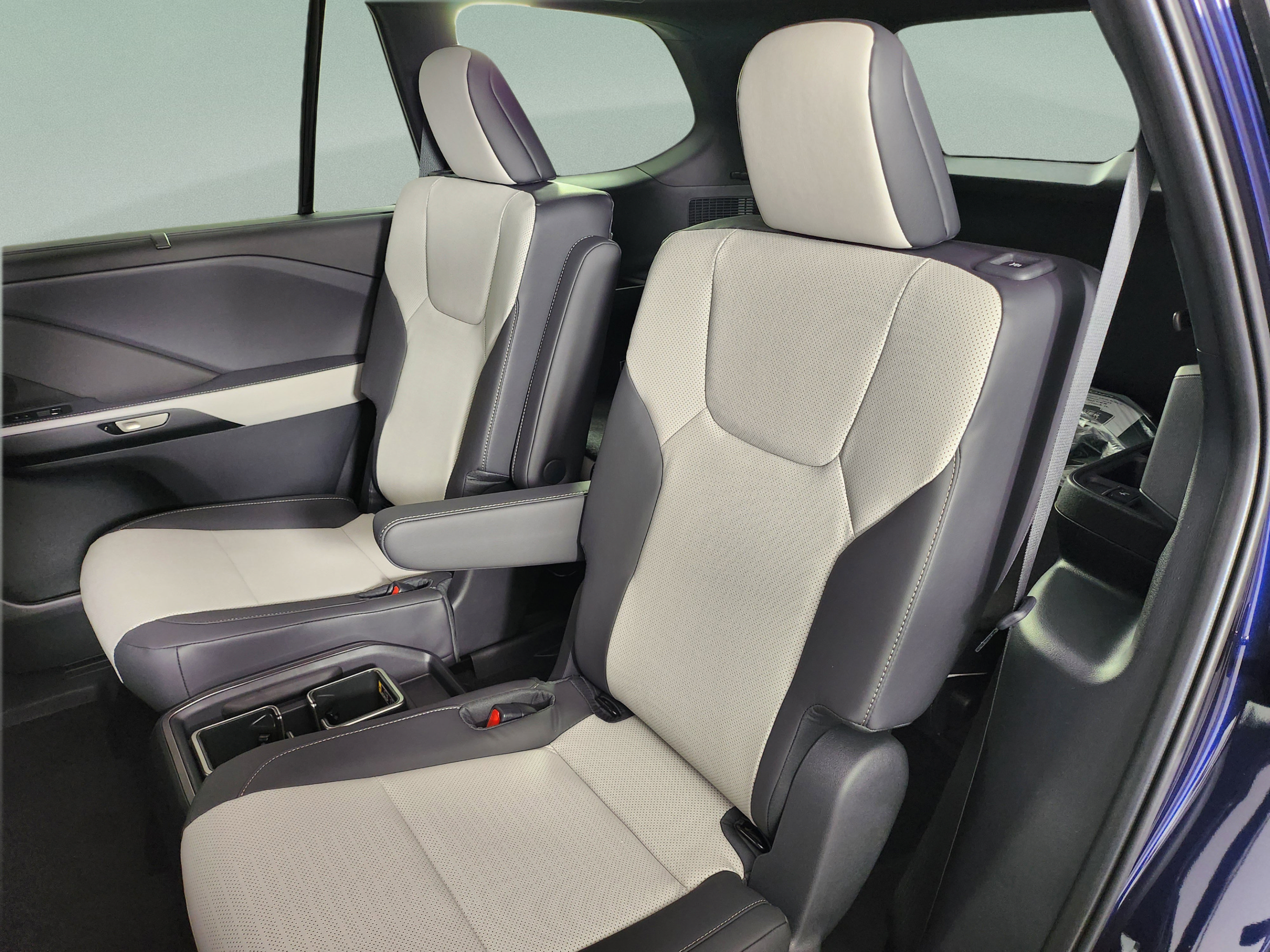 Certified 2025 Lexus TX 500h AWD w/ Technology Package image 18